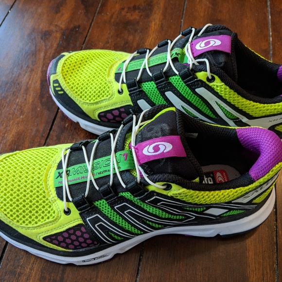 salomon hybrid running shoes